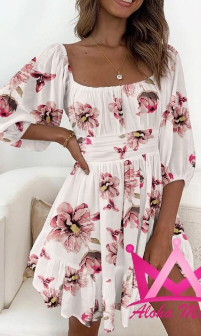 Vestido corto floral cuello cuadrado