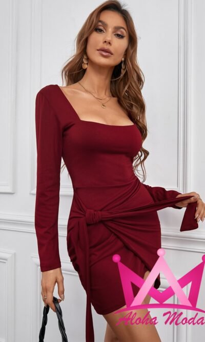 Vestido rojo elegante nudo en cintura