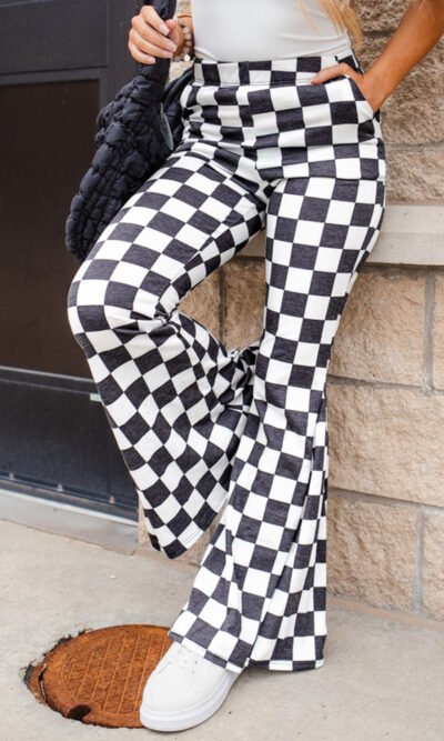 Pantalones casuales acampanados estampado cuadros