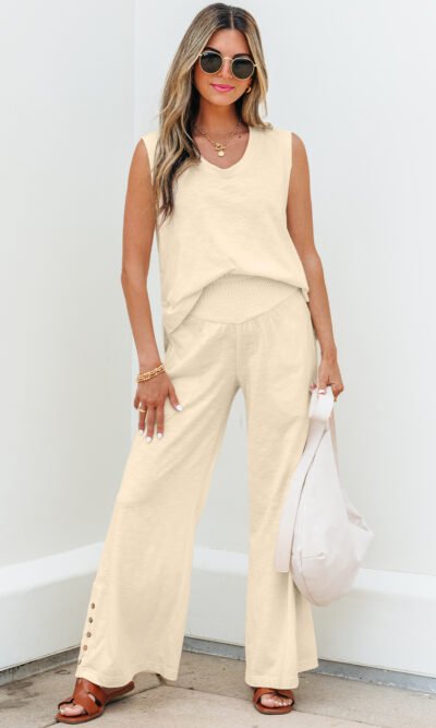 Conjunto de top sin mangas de color beige liso y pantalón