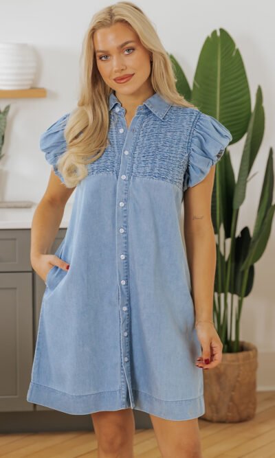 Minivestido Mezclilla con botones y mangas onduladas